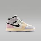 Air Jordan 1 Mid SE Big Kids' Shoes