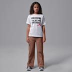 Playera "Give Her the Ball" para niños talla grande Jordan