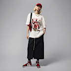 Jordan Playera de manga corta con gráfico oversized para mujer