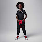 Playera bordada Jumpman Air para niños talla pequeña Jordan