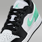 Air Jordan 1 Low Older Kids' Shoes