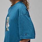 Jordan Women's Oversized Graphic T-Shirt