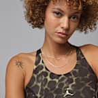 Jordan Sport 女款 Dri-FIT 印製圖樣上衣