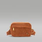 Jordan Monogramm-Kameratasche aus Wildleder (1,5 l)