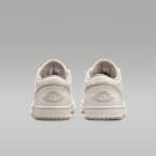 รองเท้าผู้หญิง Air Jordan 1 Low