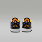 Air Jordan 1 Low Older Kids' Shoes
