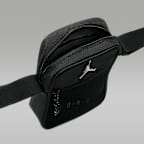Jordan Blacktop Festival Bag (1.4L)