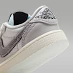 Jordan 1 Retro Low 'LNY' Younger Kids' Shoes