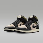 Air Jordan 1 Mid SE Men's Shoes