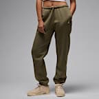 Medium Olive/White