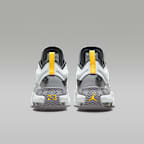 รองเท้าเด็กโต Jordan Stay Loyal 2