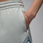 Jordan Sport Women's 4" Diamond Shorts