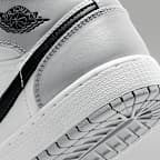 Jordan 1 Mid Older Kids' Shoes