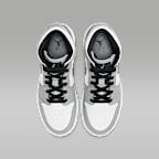 Jordan 1 Mid Older Kids' Shoes