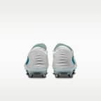Nike Phantom 6 Low Elite Fußballschuh für weichen Rasen
