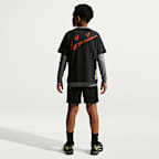 Playera para niños talla grande Nike Sportswear