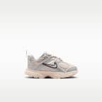 나이키 V5 RNR 베이비 신발