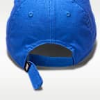 Gorra Futura con visera curva para niños talla pequeña Nike