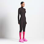 Leggings de tiro alto con panel en V para mujer NikeSKIMS Weightless Layers
