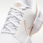 Tenis de tenis para cancha dura para mujer Nike Zoom GP Challenge Pro