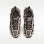 Nike Vomero 5 Older Kids' Shoes with Reflective Design Accents