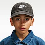 Gorra de denim sin estructura para niños Nike Club