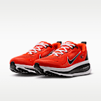 Tenis de correr en pavimento para hombre Nike College Vomero 18 (Oregon State)