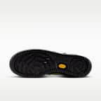 Tenis para hombre Nike Air Force 1 ’07 LX Vibram