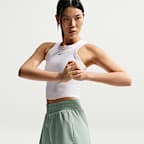 Nike One Pantalón corto de 8 cm con talle alto y diseño 2 en 1 Dri-FIT - Mujer