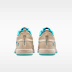 Book 2 x McDonald's Basketballschuh