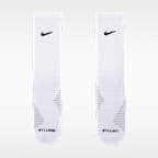 ถุงเท้าข้อยาว Nike Strike