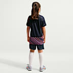 Tottenham Hotspur 2026/27 Stadium idegenbeli Nike Dri-FIT replika futballrövidnadrág nagyobb gyerekeknek