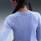 Playera de manga larga Dri-FIT UV para niña talla grande Nike Swim Hydroguard