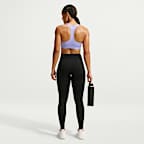 Bra deportivo de media sujeción sin almohadilla para mujer Nike Swoosh