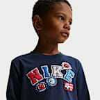 Playera de manga larga con gráfico para niños talla pequeña Nike