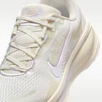 Nike Vomero 18 女款路跑鞋