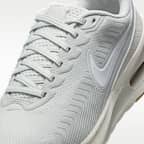 ナイキ エア マックス ニュアクシス ウィメンズシューズ