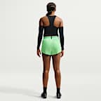 Shorts de correr Dri-FIT ADV de tiro medio de 8 cm con forro de ropa interior para mujer Nike AeroSwift