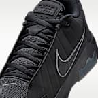 Tenis de básquetbol LeBron Witness 9