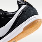 ナイキ⁠ジュニア ティエンポ ストリートガト ジュニア⁠インドアコート ローカット サッカーシューズ