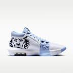 Tenis de básquetbol LeBron Witness VIII