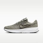 Nike Run Defy Men's Road-Running Shoes