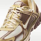 Nike Vomero 5 Older Kids' Shoes with Reflective Design Accents