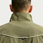 Nike Standard Issue 男款 Nike Dri-FIT 平織籃球外套