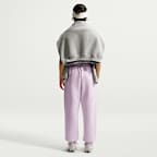 Nike Studio Fleece Oversize-Hose aus mittelschwerem Material mit hohem Bund und Bündchen (Damen)