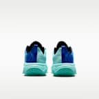 Giannis Immortality 4-basketballsko til større børn