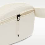 Nike Aura 斜背包 (2 公升)