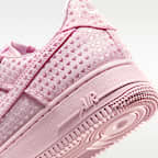 Buty damskie Air Force 1 '07 SE „Valentine's Day”