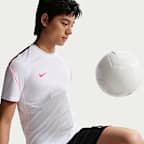 Nike Strike Camiseta de fútbol de manga corta Dri-FIT - Hombre