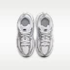 Nike Air Max Moto 2K sko til små barn